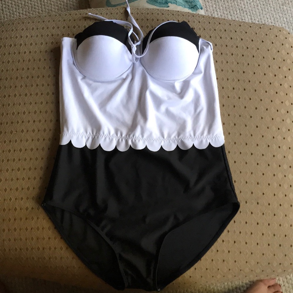 One piece bathing suit